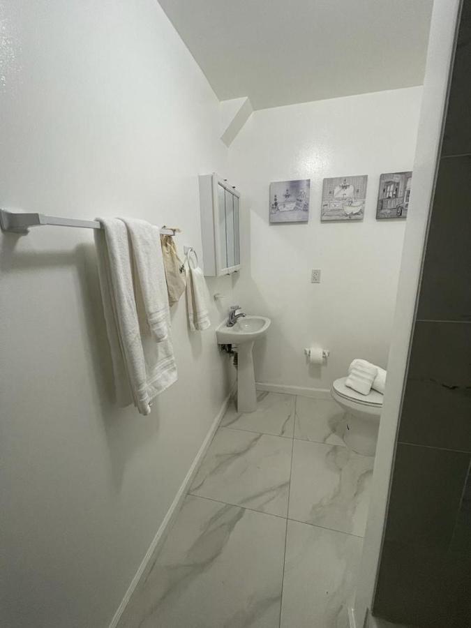 Guest House Near Downtown Маями Екстериор снимка